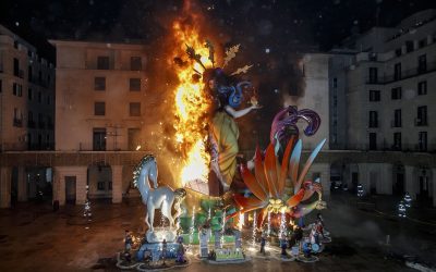 Alicante adelanta el concurso de la Hoguera Oficial para que participen más artistas