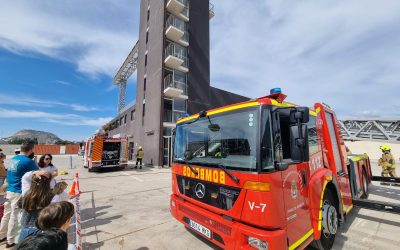 Los bomberos de Alicante arrancan su recogida solidaria