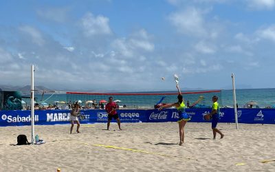 La primera semana de los Beach Games arranca en la Playa de San Juan con balonmano, tenis y remo