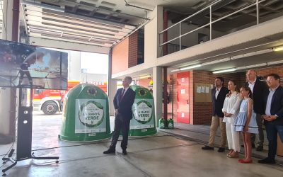Alicante se mojará de verde por el reciclaje de vidrio durante la la banyà de las Hogueras