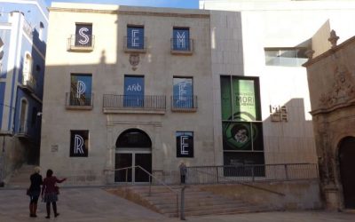 El Ayuntamiento licita la nueva iluminación para el MACA y la Lonja del Pescado