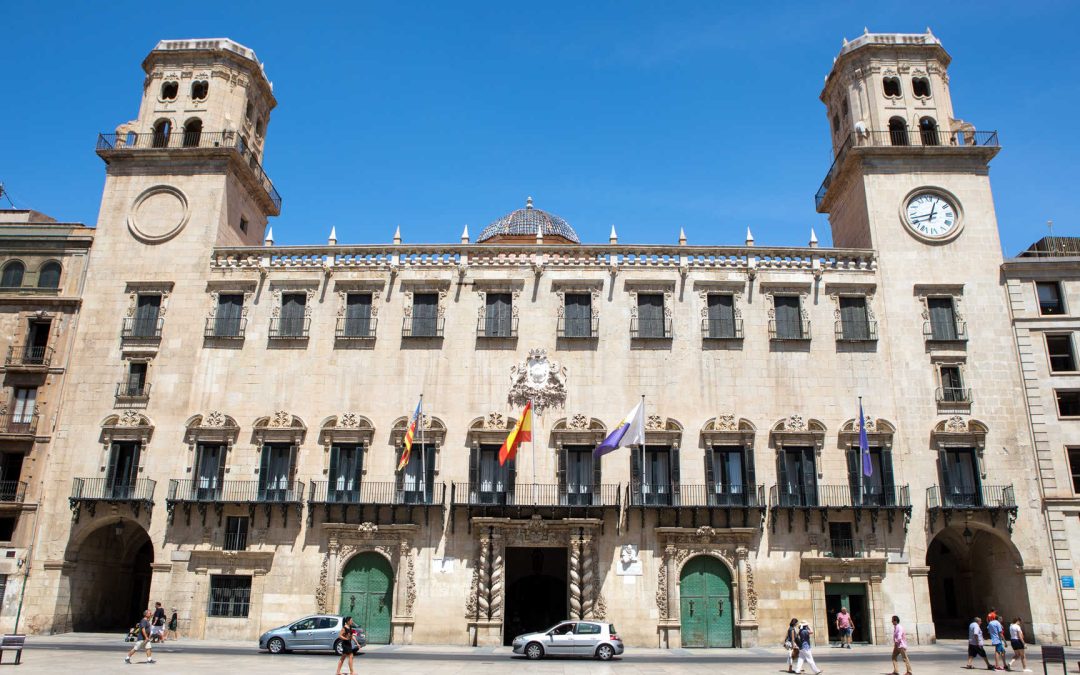 Alicante ultima una línea de ayuda económica urgente para los afectados por la Dana