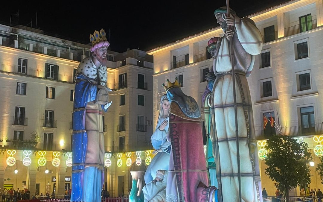 Alicante inaugura el Belén Monumental entre especiales medidas de seguridad por el viento