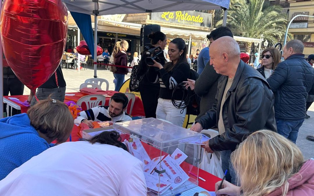 Alicante impulsa el comercio local en San Valentín con sus jornadas dinamizadoras en las plazas