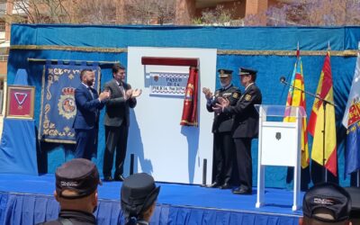 Alicante homenajea a la Policía Nacional con un paseo en Gran Vía Sur