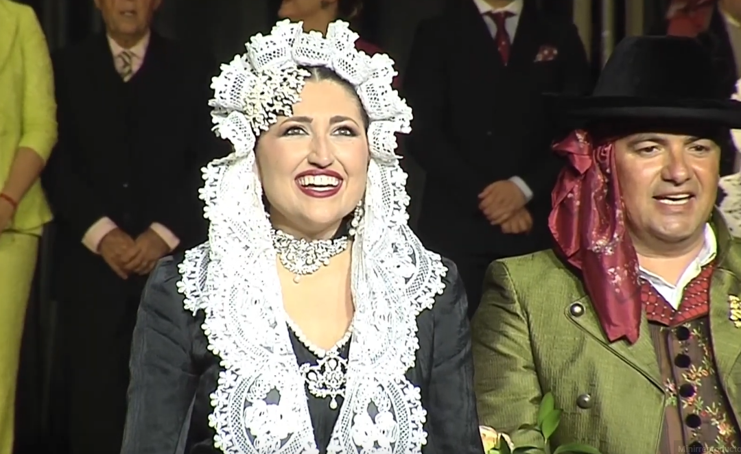 Adriana Vico y Valentina Tárraga, nuevas belleas del foc d’Alacant
