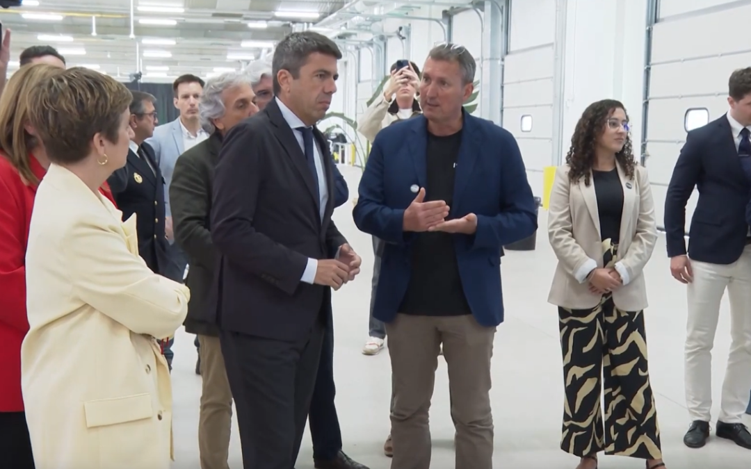 La Generalitat impulsa el liderazgo valenciano en la industria aeroespacial