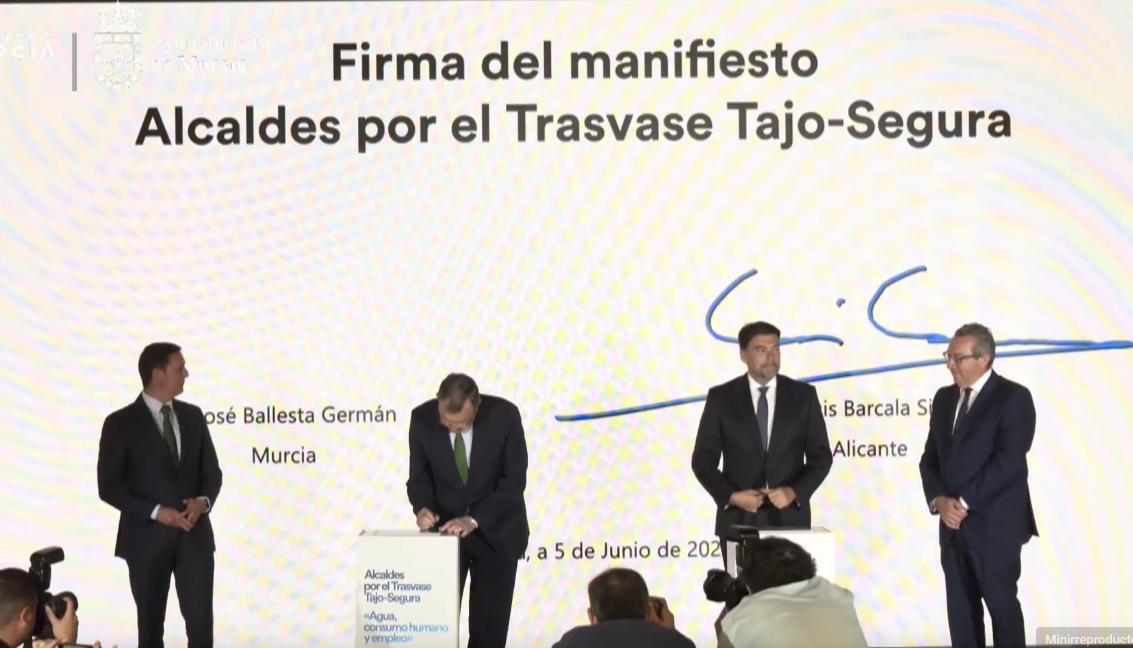 Más de 80 alcaldes se alzan en defensa del trasvase Tajo-Segura