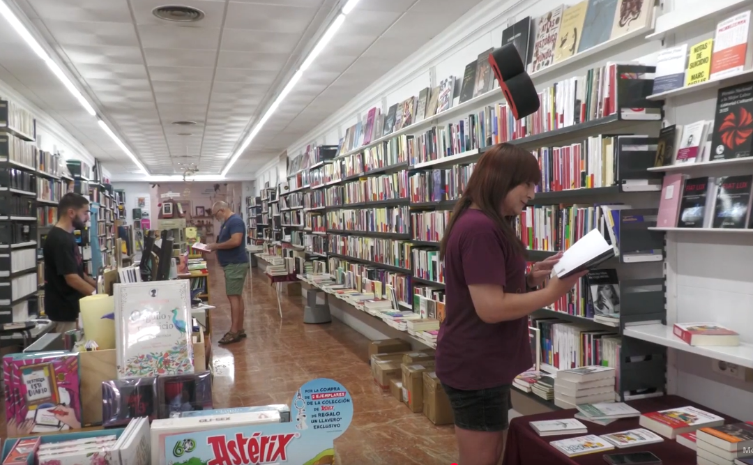 La activista Lydia Na presenta su último libro: «Fiat Lux»