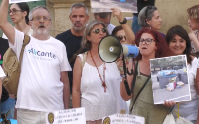 Más de 300 personas exigen más limpieza en Alicante
