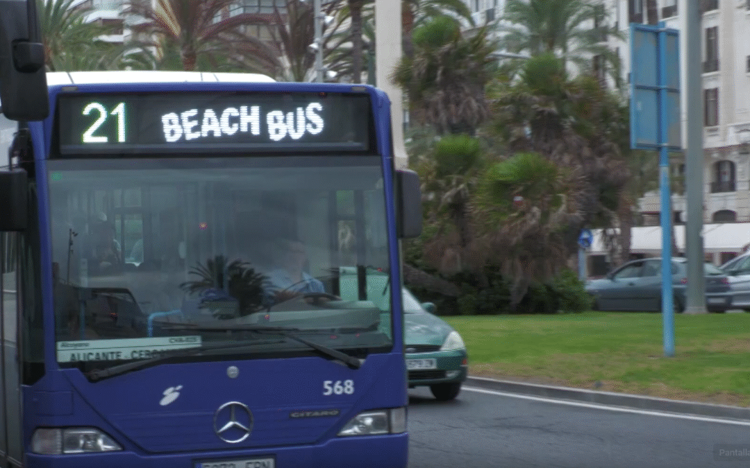 Residentes y turistas satisfechos con los nuevos Beach Bus