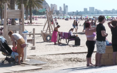 Alicante despide octubre con 30 grados y playas llenas