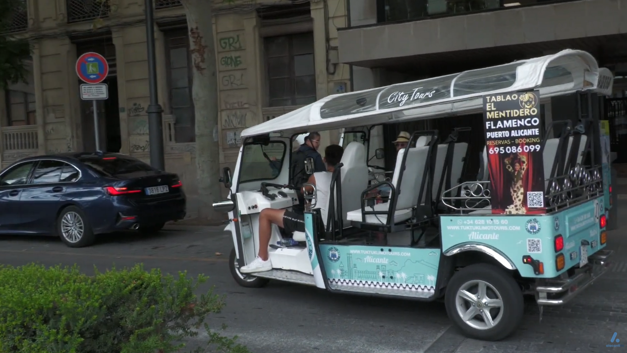 Alicante prohibirá la entrada de los ‘tuc tuc’ al casco antiguo