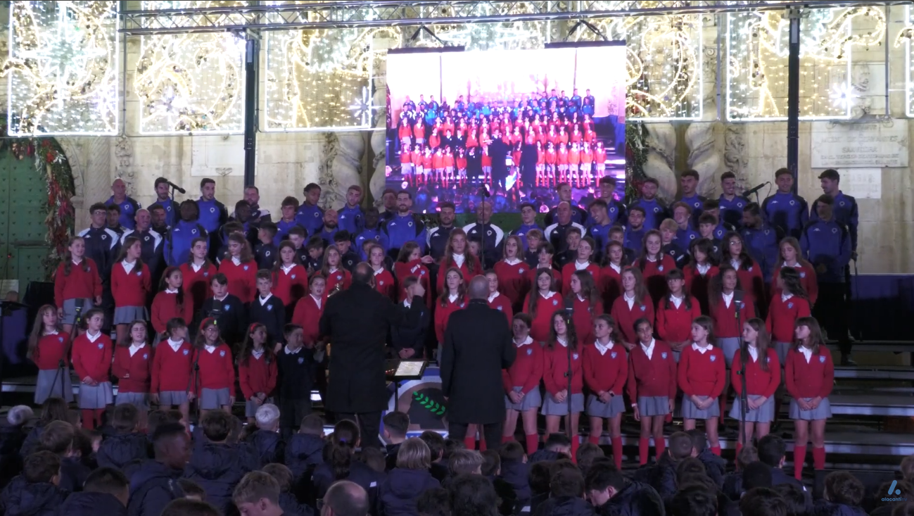 Hércules y Jesuitas hacen vibrar Alicante con su clásico villancico