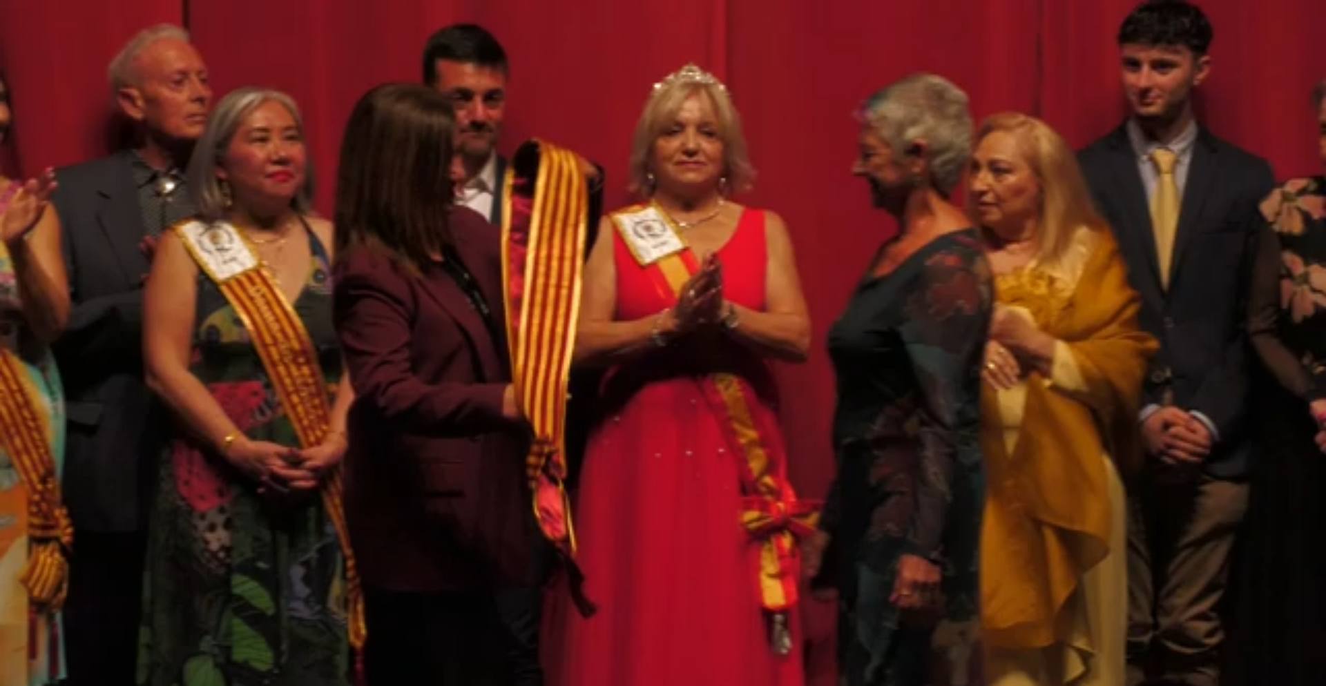 Emotivo relevo de cargos en la Asociación de Mayores de El Campello