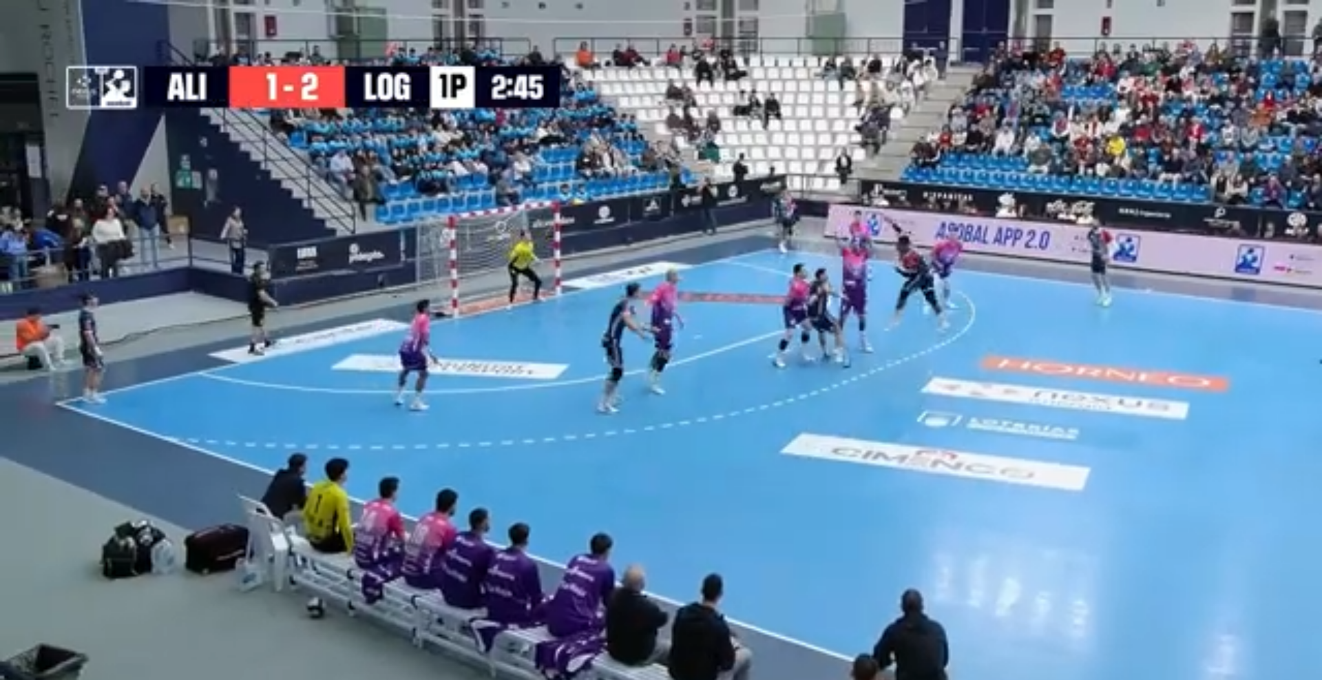 Horneo Alicante busca una victoria que le acerque a la permanencia