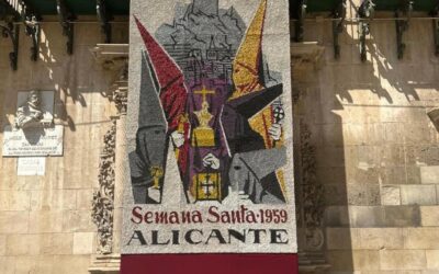 La Semana Santa llega con los tapices florales alusivos a los carteles de 2026 y 1959