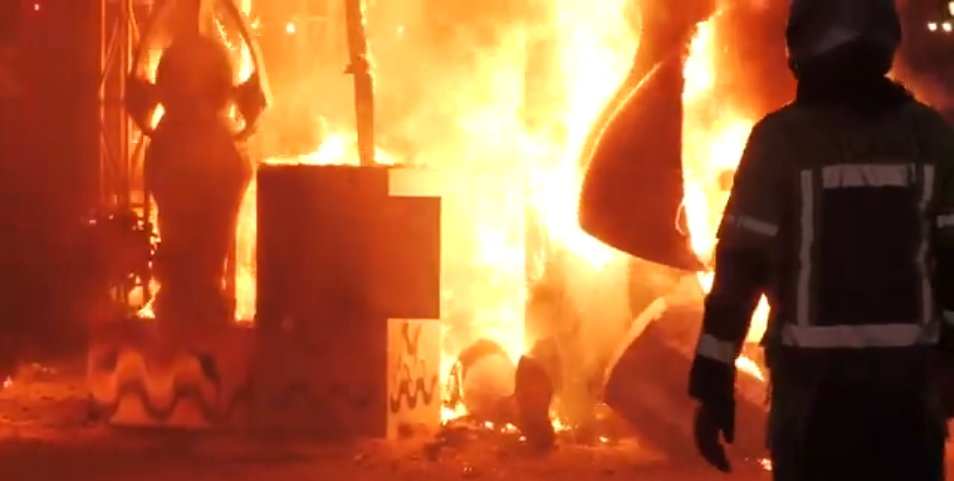 Alicante ilumina Toledo con las convivencias de Hogueras