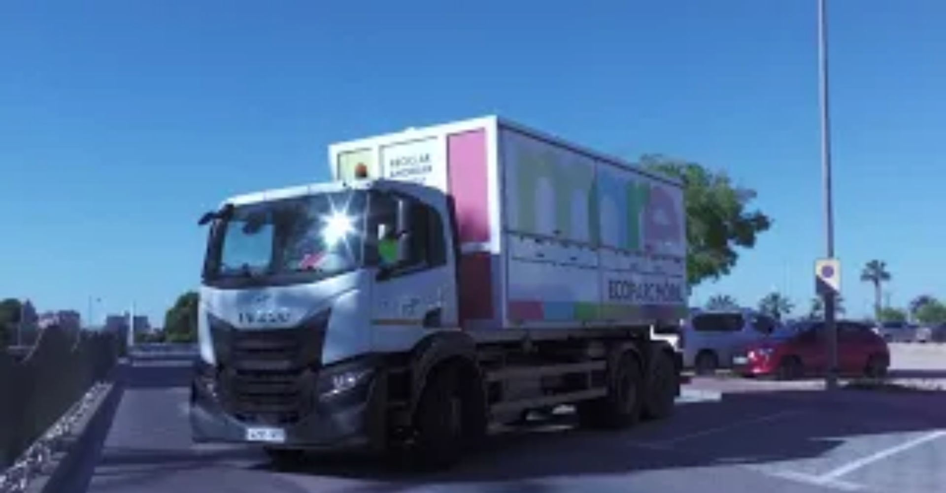 El Campello ha activado un nuevo sistema itinerante para mejorar la gestión de residuos