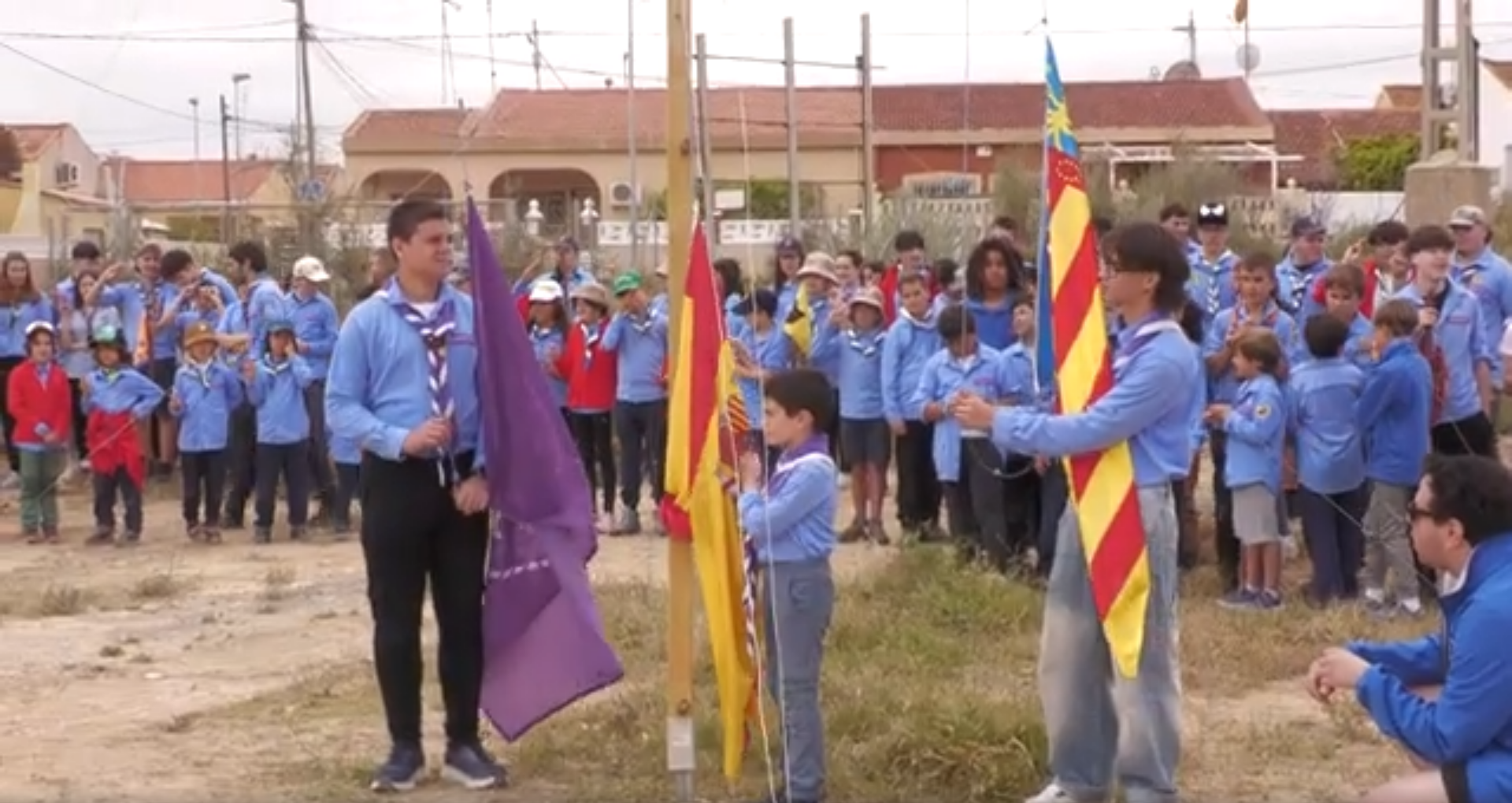 Mil scouts llenan El Campello con una jornada de deporte y respeto ambiental