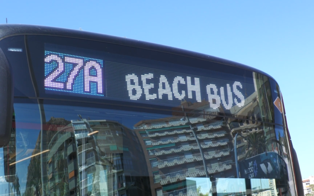 Vuelve el ‘beach bus’: diez líneas de autobús que conectan los barrios con la costa