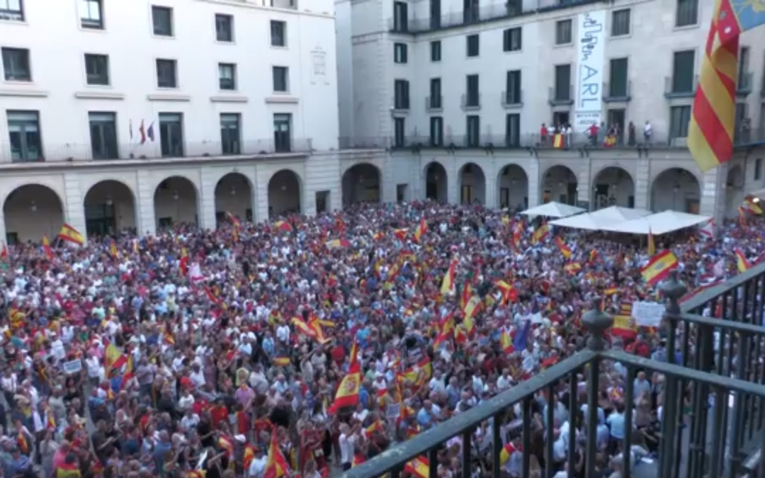 Alicante alza la voz para solidarizarse con Ceuta y reclama acción al Gobierno central